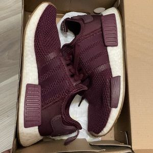 Addidas NMD_R1  size 5 Maroon